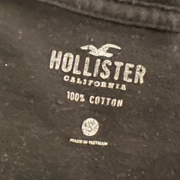 Hollister T Shirt - Picture 2 of 2